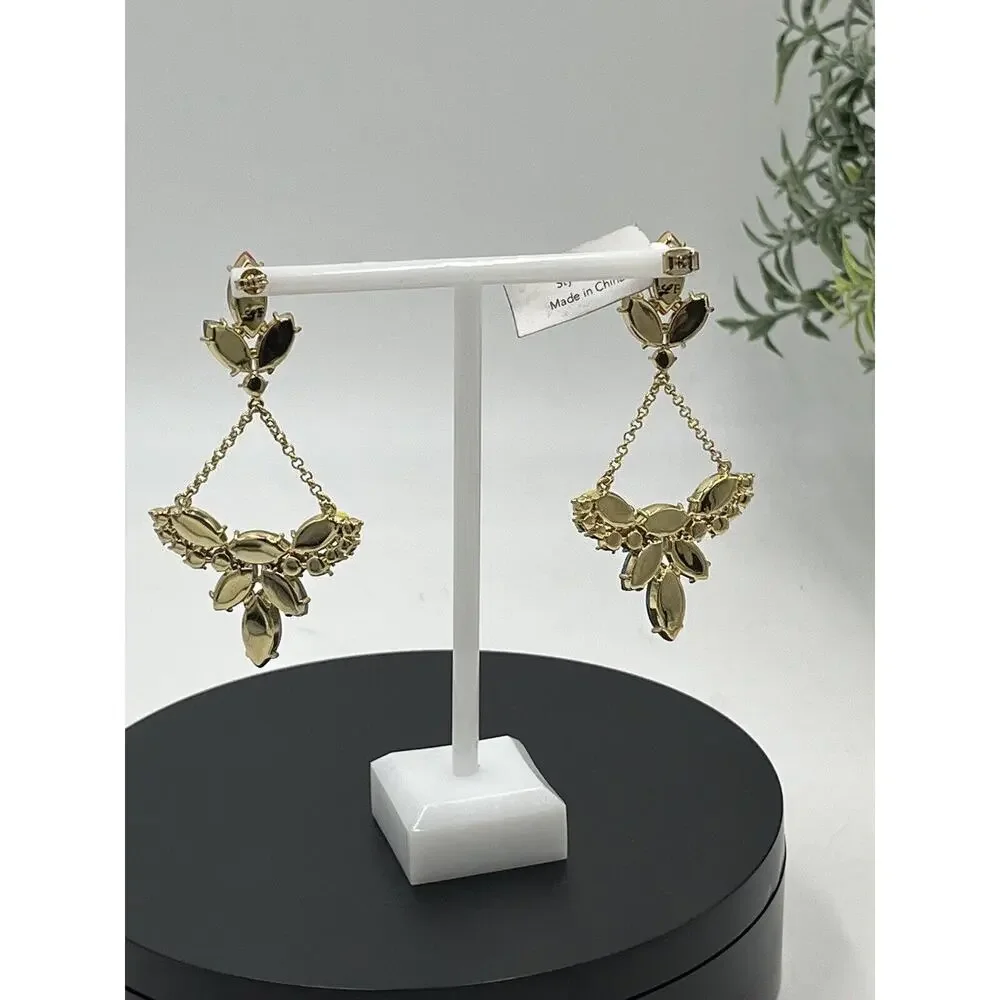Lulu Frost gorgeous pair